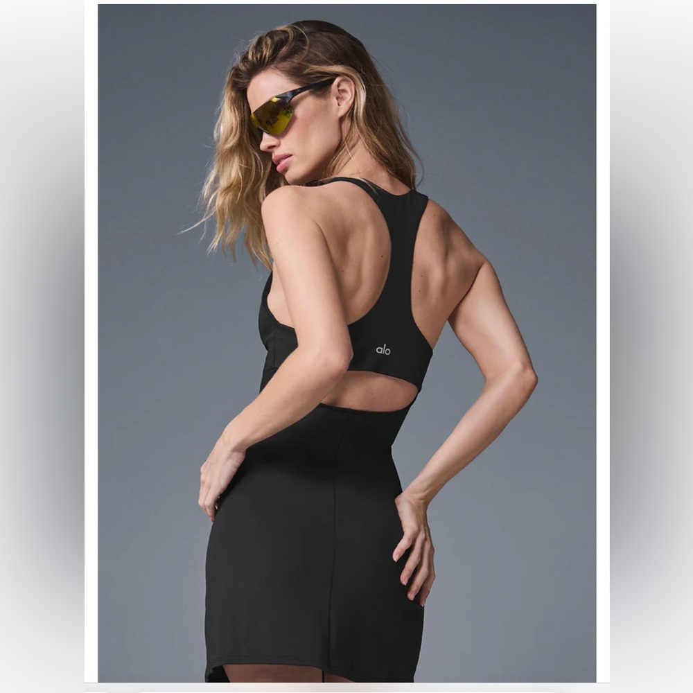 Alo Yoga All Airlift Fly Dress in Black Size L - Picture 3 of 11